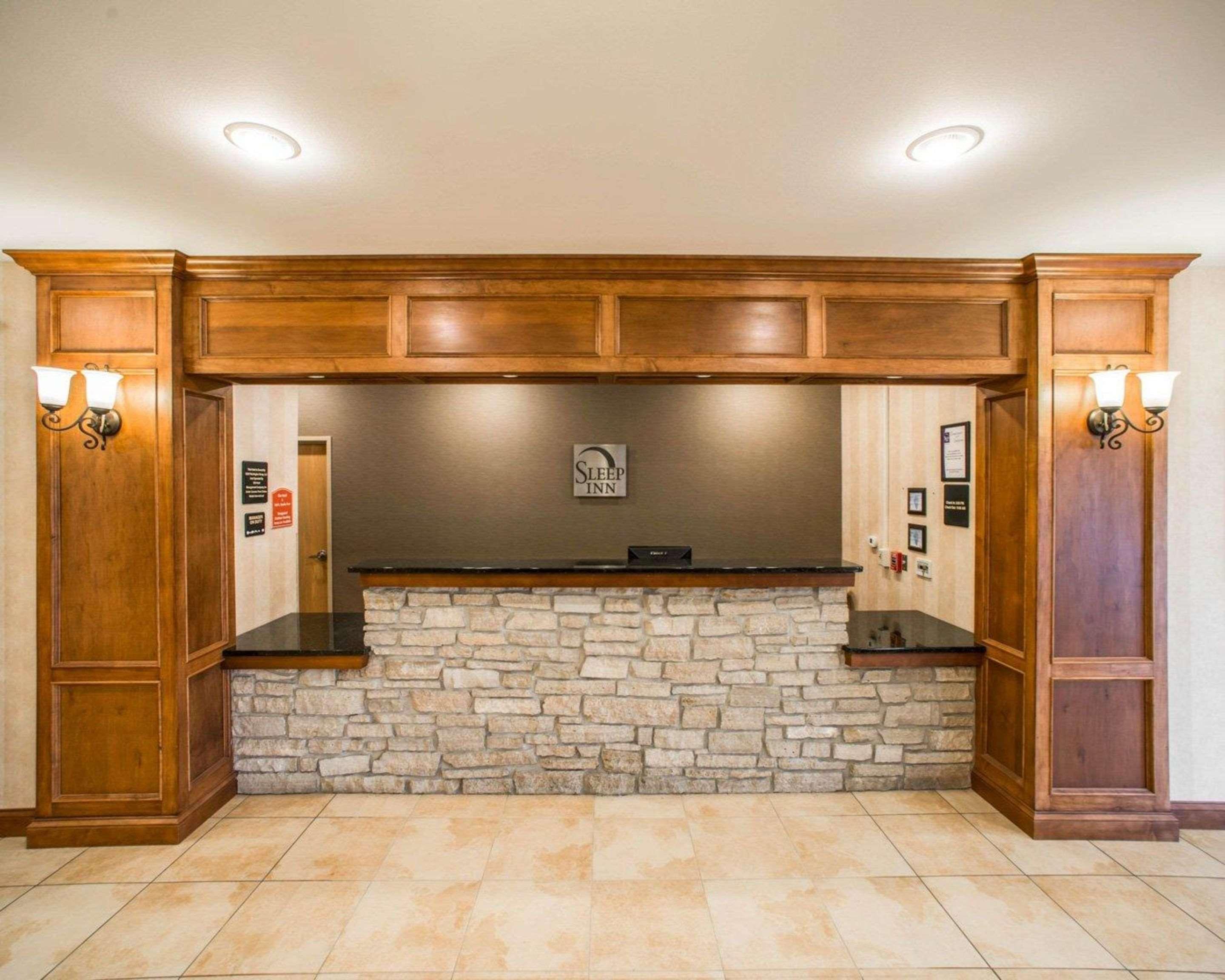 Hotel Sleep & Near Peoria
