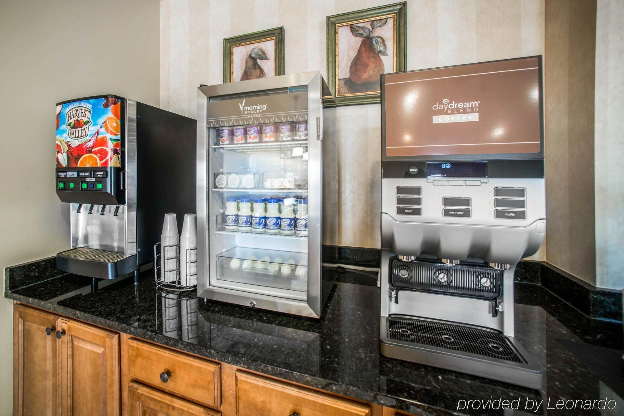 Sleep & Near Peoria Hotel 3*